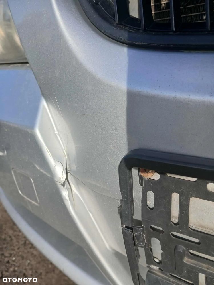 BMW E90 Zderzak przedni, maska, lampa przednia lewa, prawa, błotnik lewy, prawy. - 5