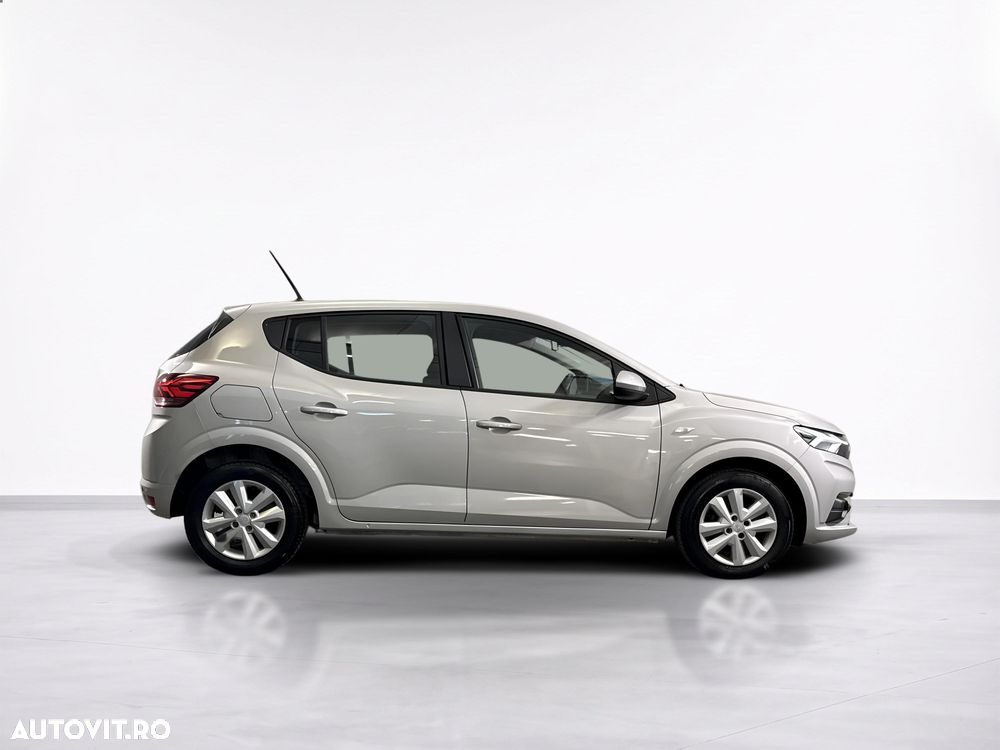 Dacia Sandero - 7