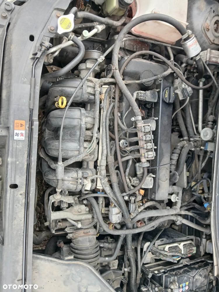 mazda 5 silnik 2.0 16V 145KM skrzynia 5 biegów napęd sanki belka wahacz wahacze zacisk zaciski - 3