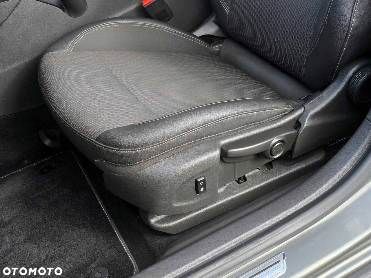 Opel Insignia - 15