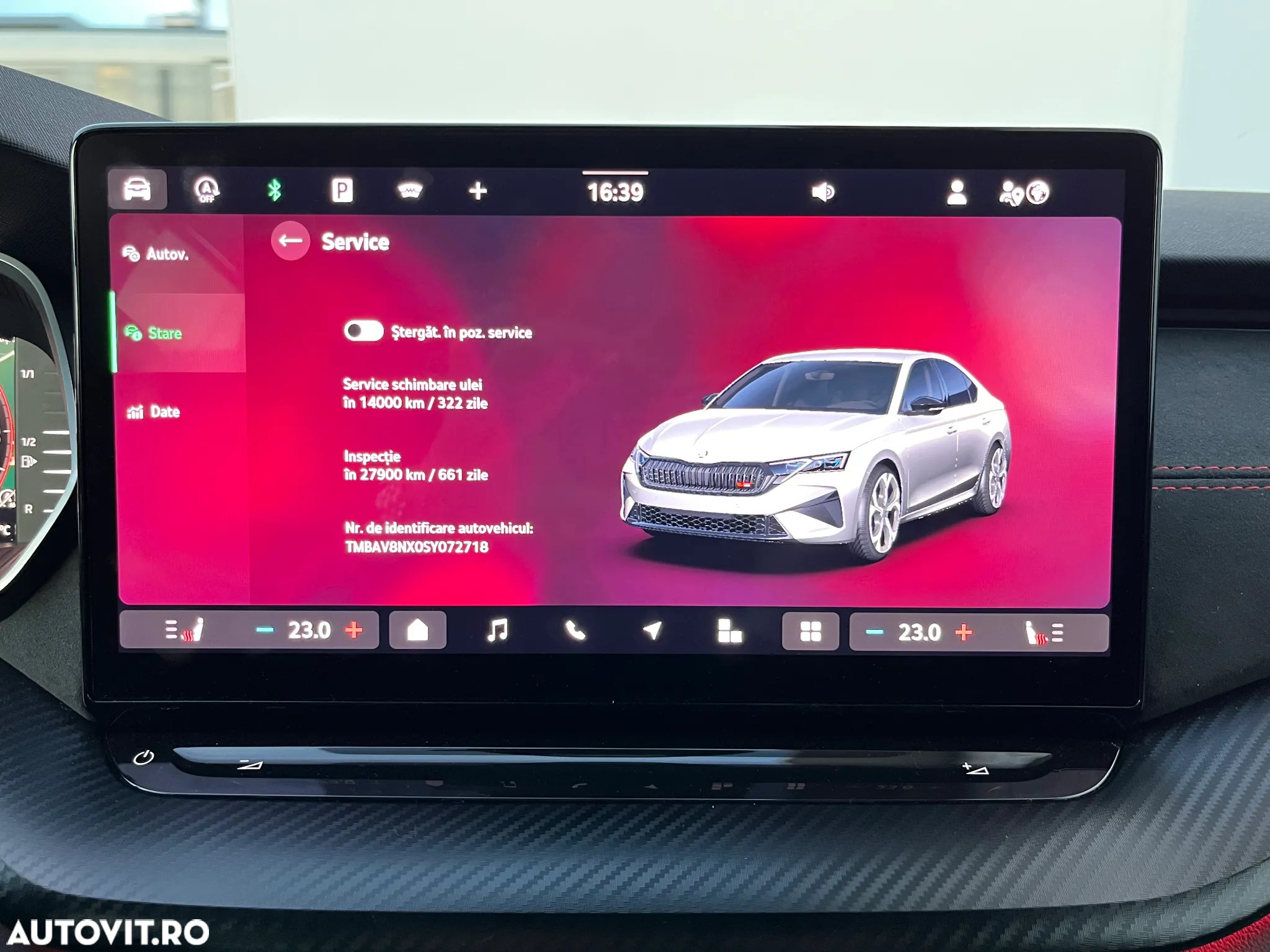Skoda Octavia 2.0 TSI DSG RS - 32
