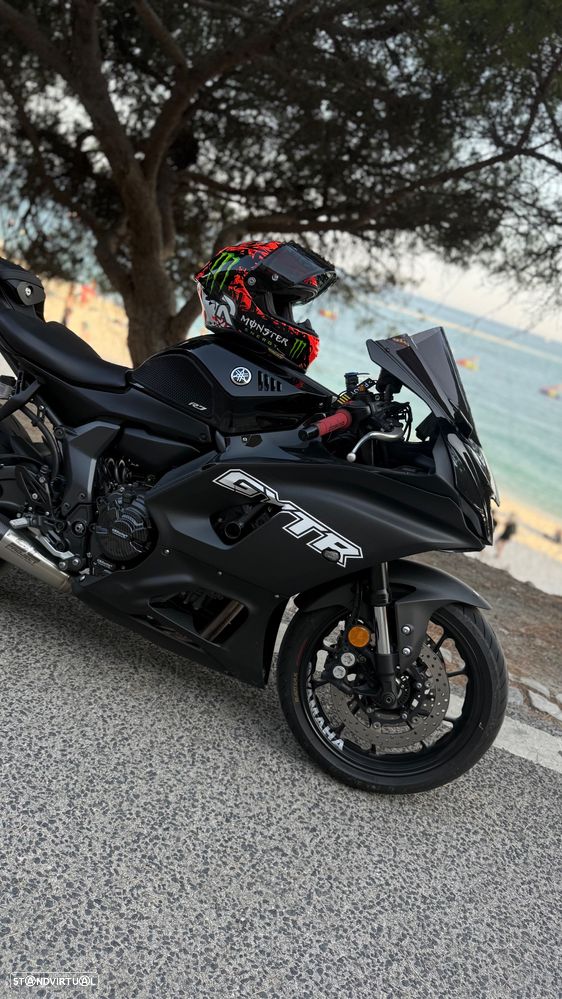 Yamaha R R7 - 2