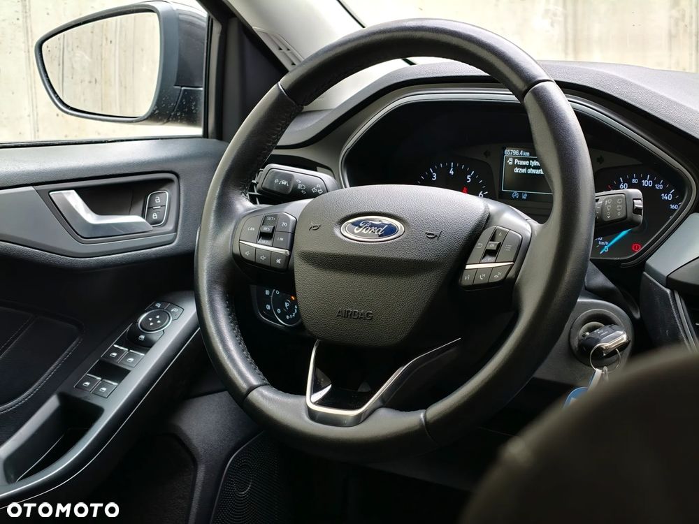 Ford Focus 1.0 EcoBoost Trend Edition Business - 29