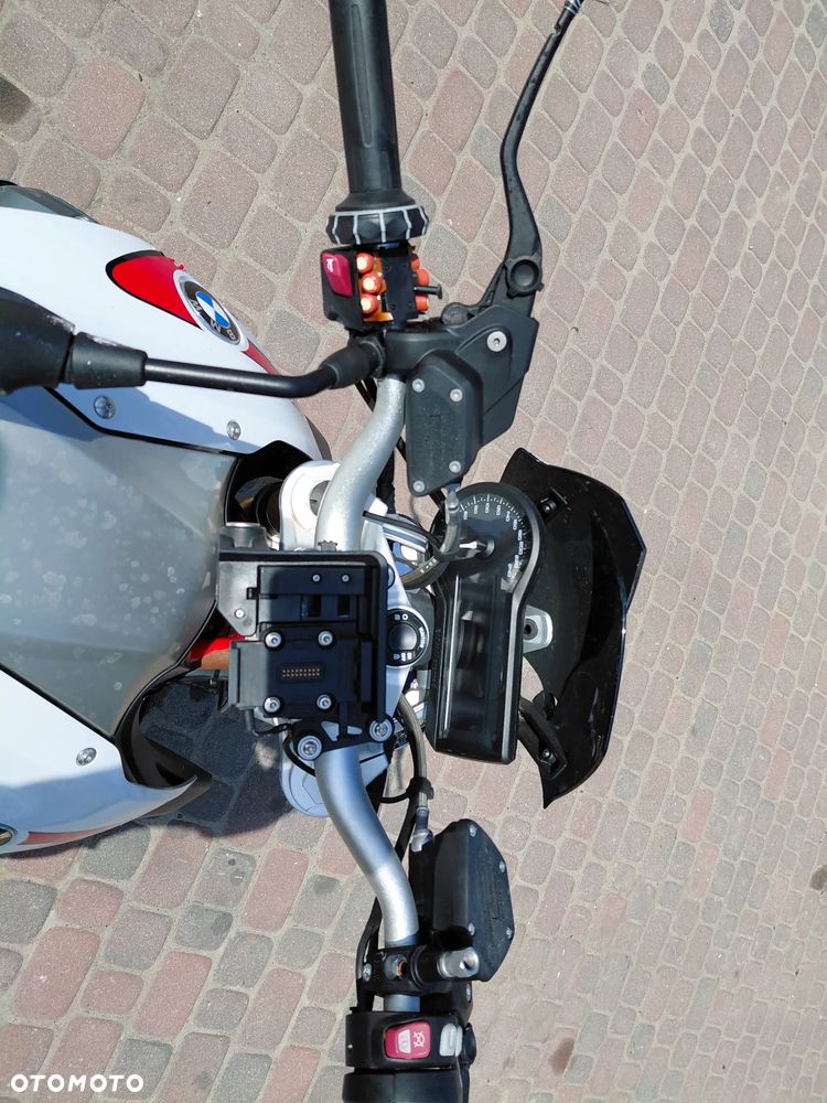 BMW R - 18
