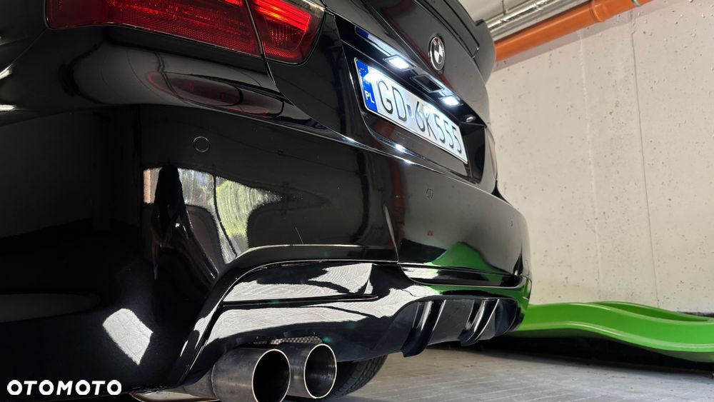 BMW Seria 3 325xi - 24