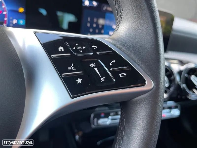 Mercedes-Benz A 200 Standard - 23