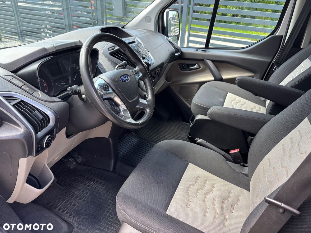 Ford Tourneo Custom 2.0 EcoBlue L2 Titanium - 19