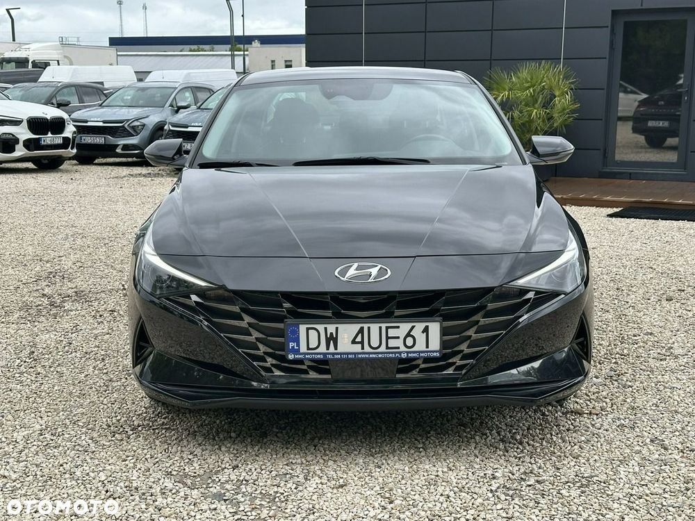 Hyundai Elantra - 3
