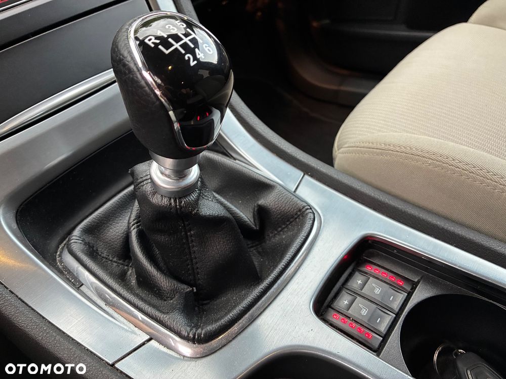 Ford Mondeo - 22