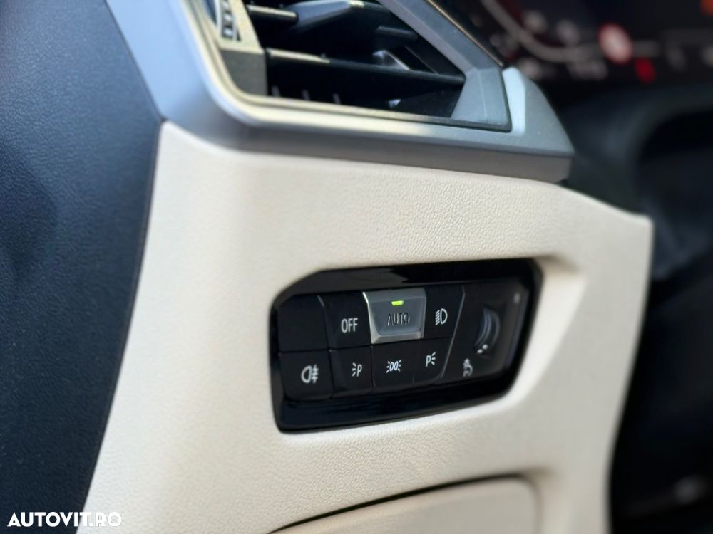 BMW Seria 3 330e Aut. Advantage - 15