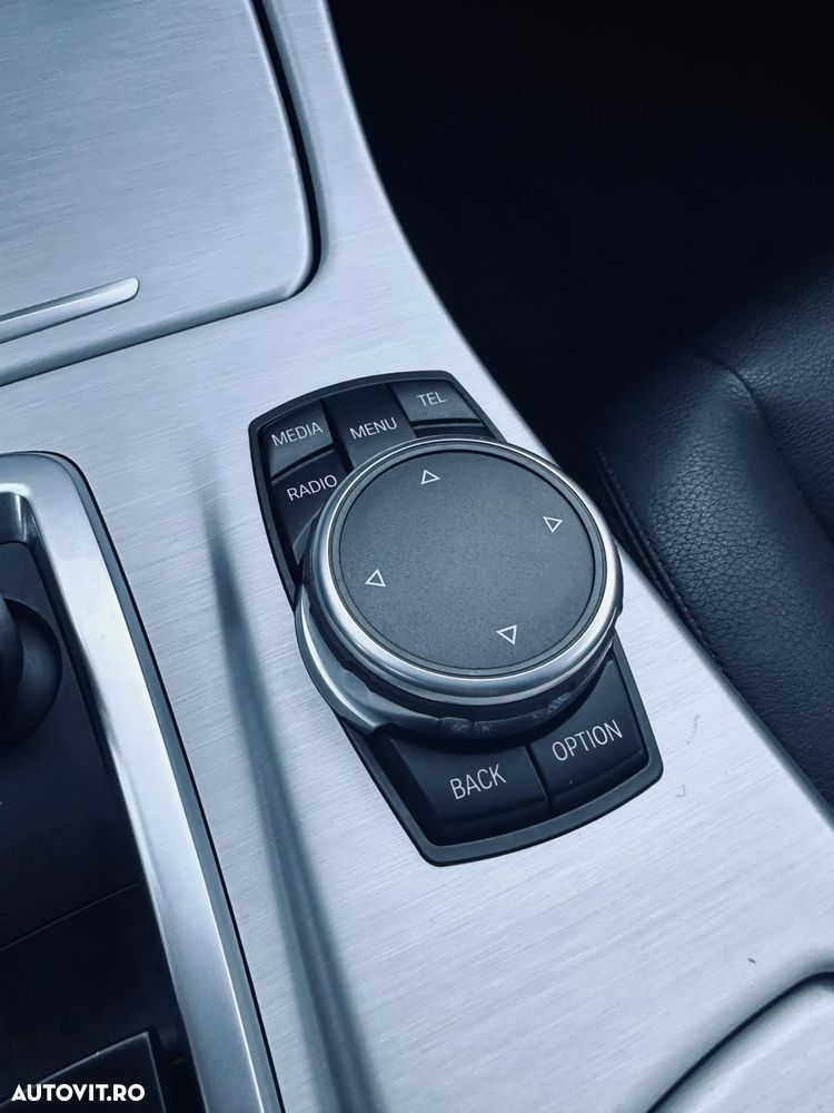 BMW Seria 5 520d xDrive Touring Aut. Luxury Line - 26