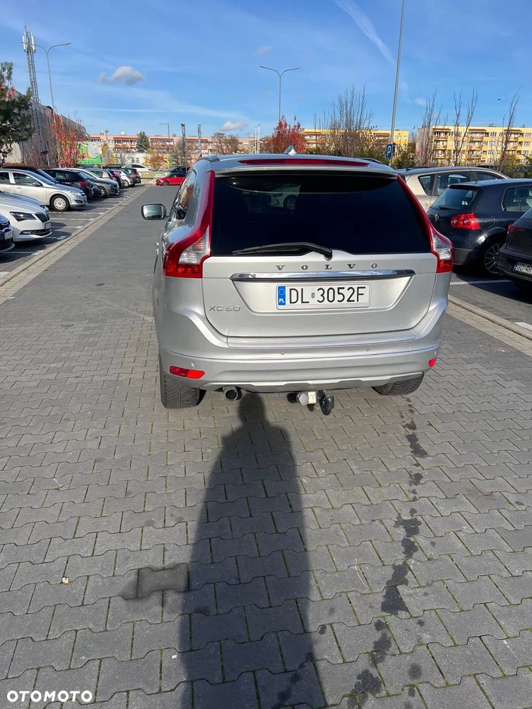 Volvo XC 60 D3 Drive-E Ocean Race - 4