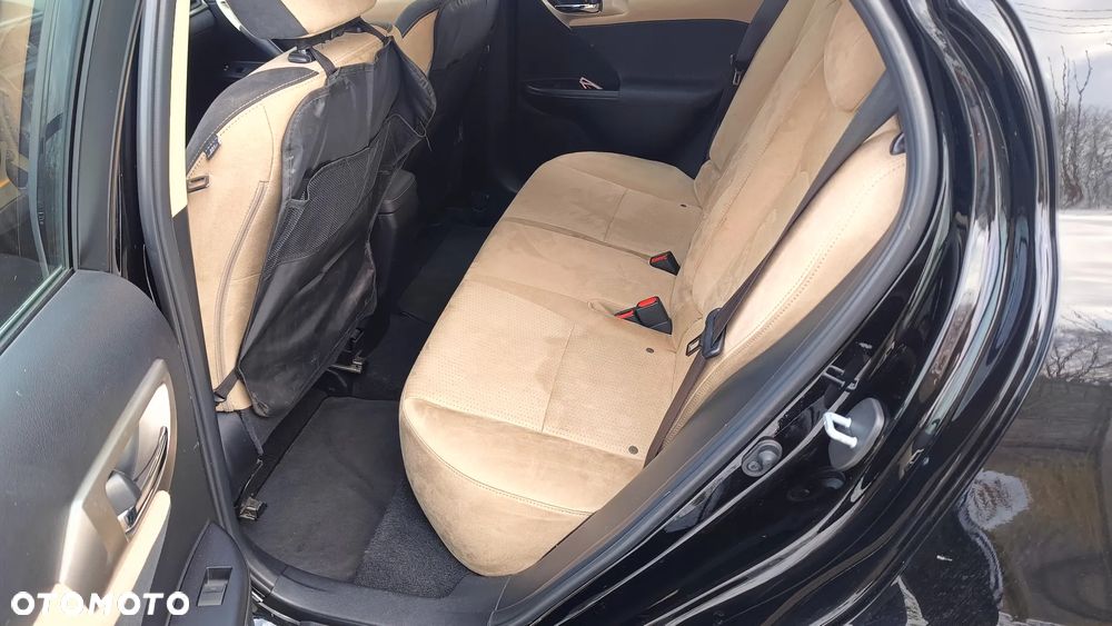 Lexus CT 200h Business Edition - 16