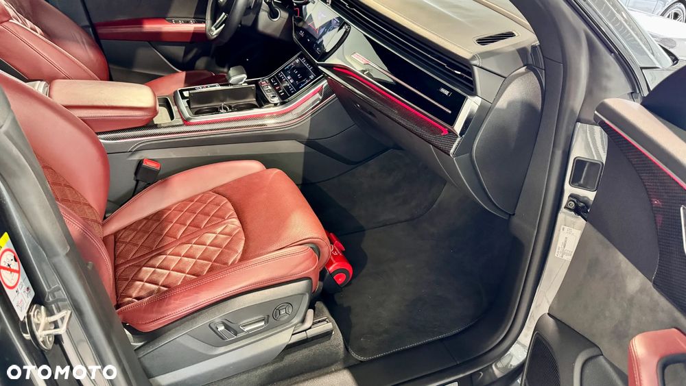 Audi SQ8 - 24