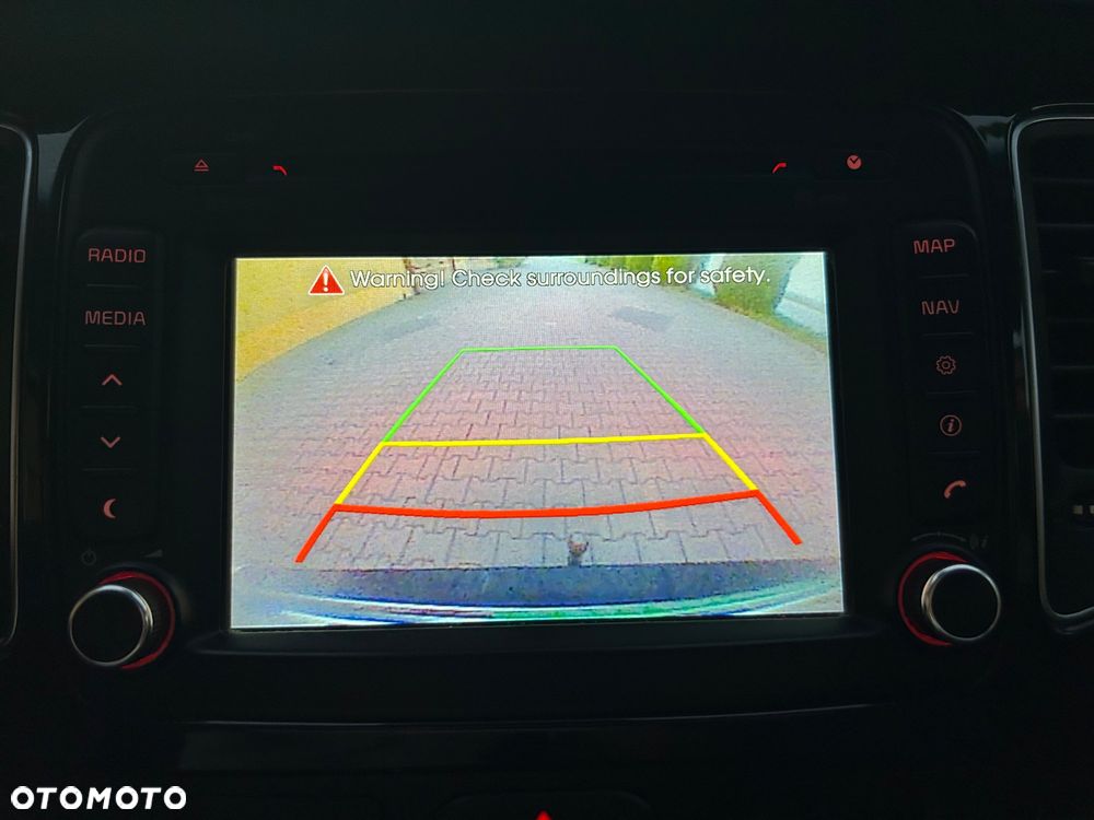 Kia Carens 1.7 CRDi Vision - 18