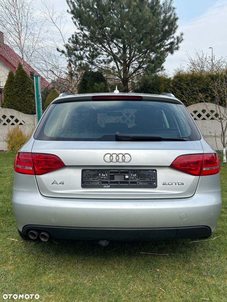 Audi A4 Avant 2.0 TDI DPF - 13