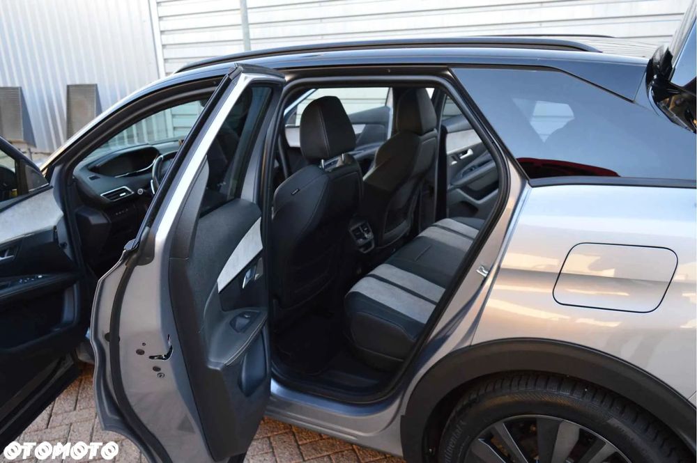 Peugeot 3008 1.6 PureTech GT S&S EAT8 - 6