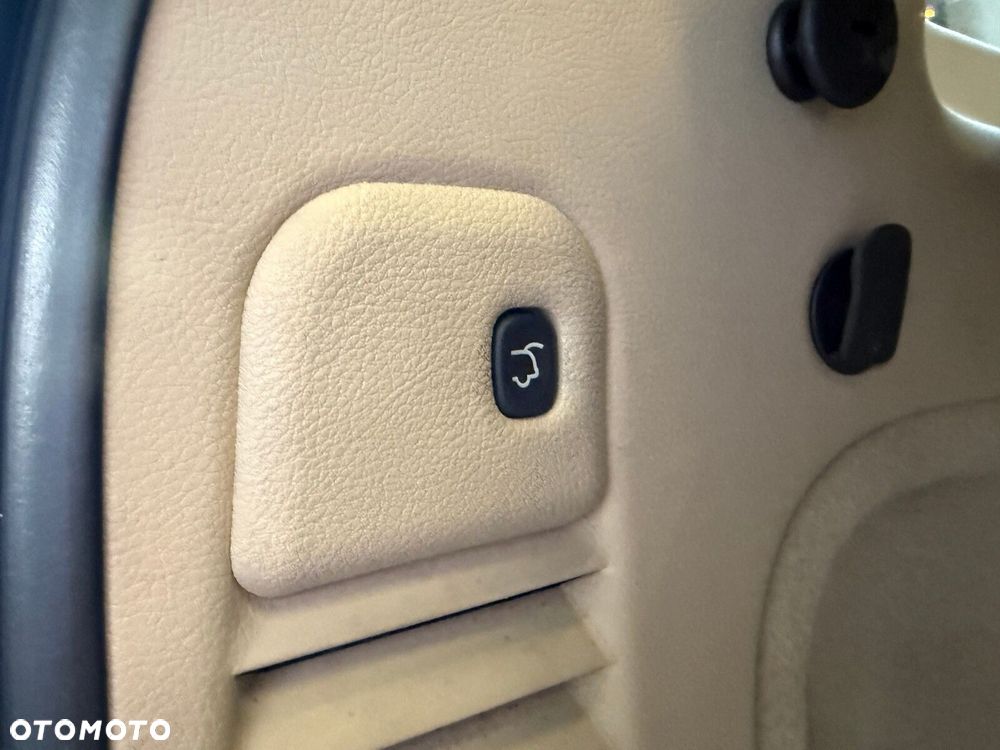 Jeep Grand Cherokee - 11