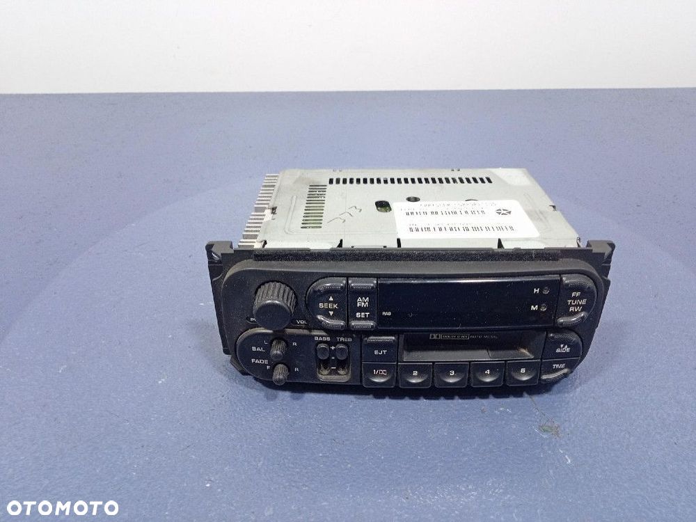 DODGE CARAVAN IV 00-07 RADIO FABRYCZNE P56038931AB - 1