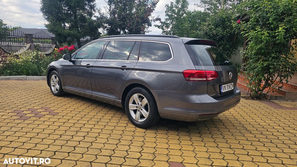 Volkswagen Passat 1.6 TDI (BlueMotion Technology) DSG Comfortline - 12