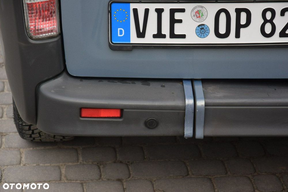 Opel Vivaro - 34