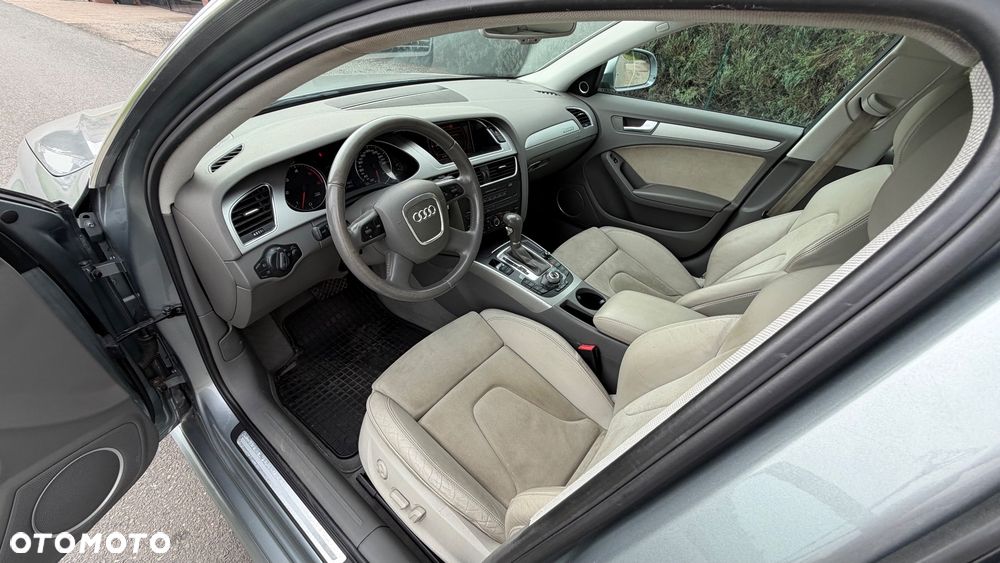 Audi A4 Avant 3.0 TDI DPF quattro S tronic S line Sportpaket - 27