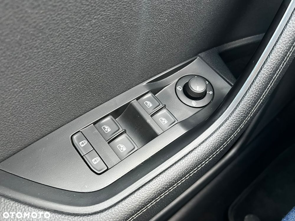 Skoda Superb 2.0 TDI DSG Ambition - 22