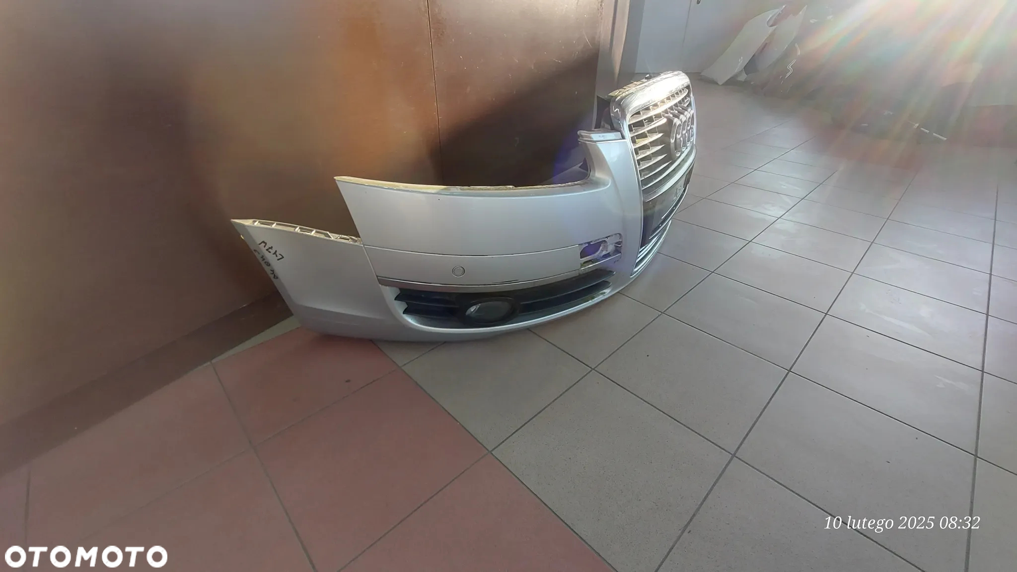 Zderzak przednia audi a6 c6 04-09 srebrny kod LY7W - 2