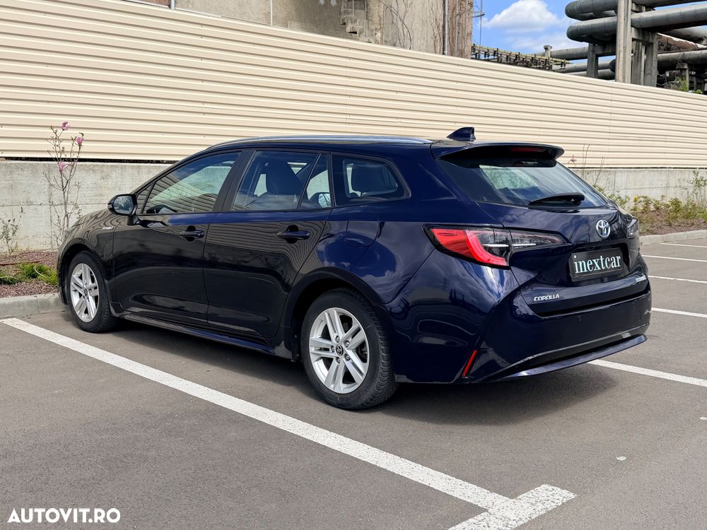 Toyota Corolla 1.8 Business Edition - 6