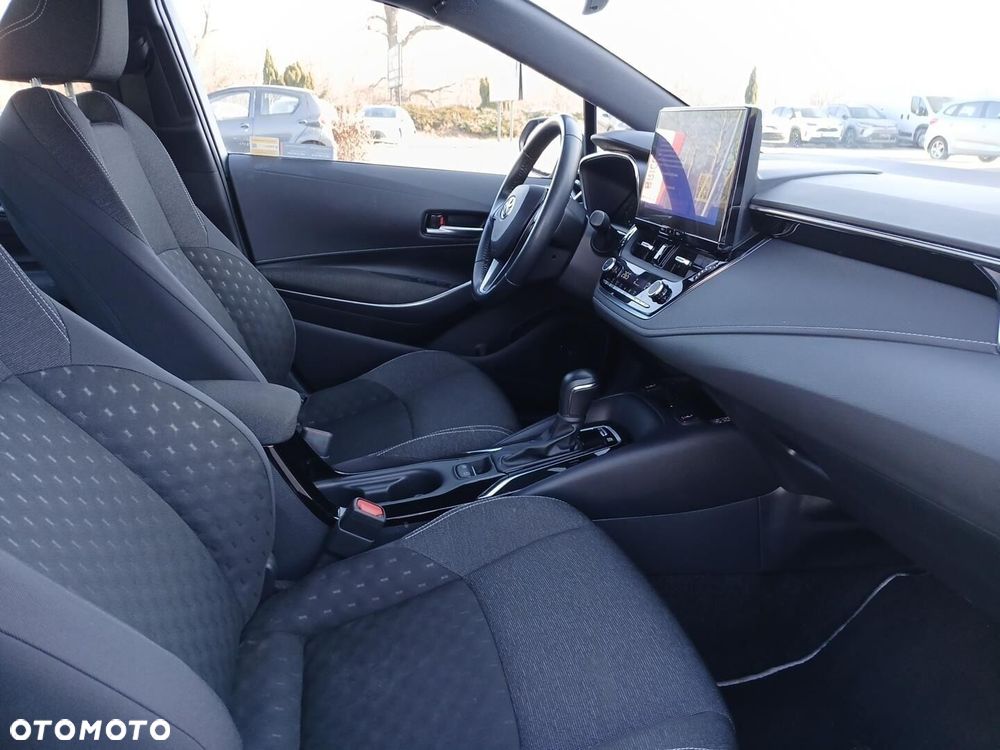 Toyota Corolla 1.8 Hybrid Comfort - 17