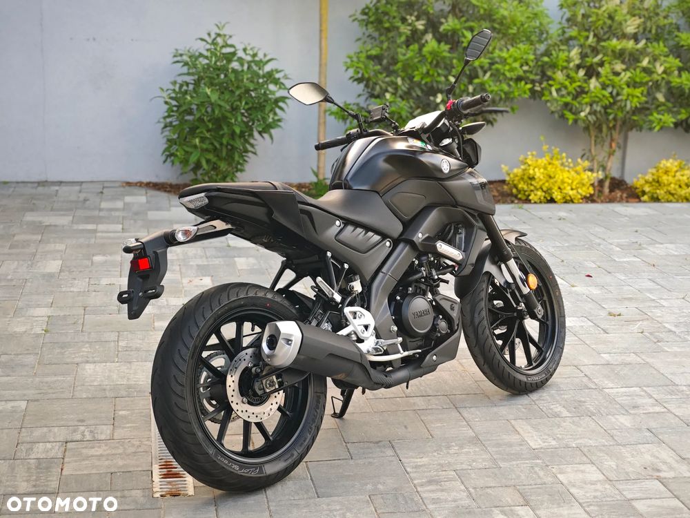 Yamaha MT - 8