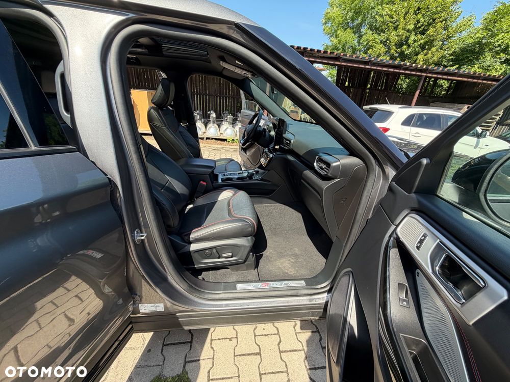 Ford Explorer - 7