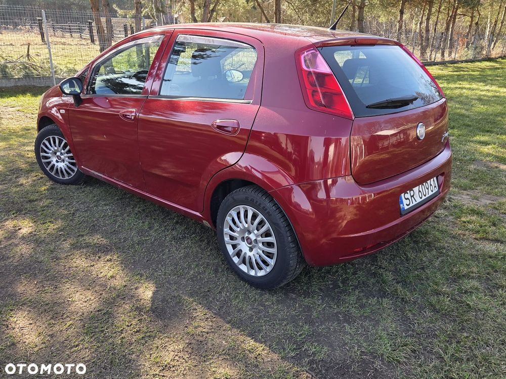 Fiat Grande Punto - 23