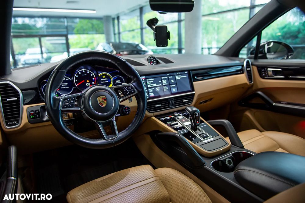Porsche Cayenne Standard - 6