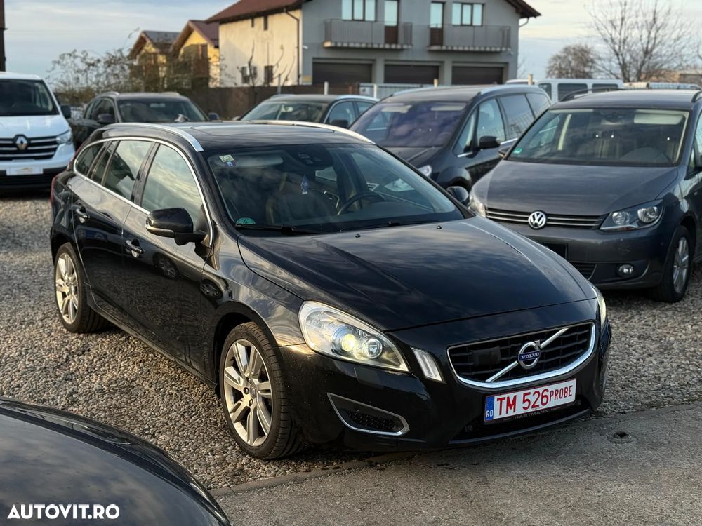 Volvo V60 D4 Geartronic Momentum - 1