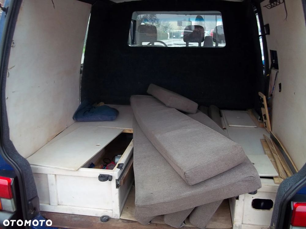 Volkswagen Transporter - 9