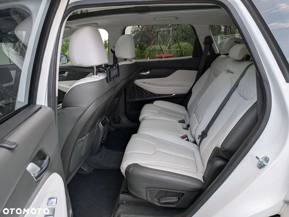 Hyundai Santa Fe 1.6 T-GDI HEV Platinum 4WD - 4
