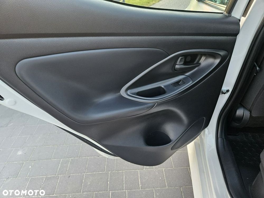 Mazda 2 - 15