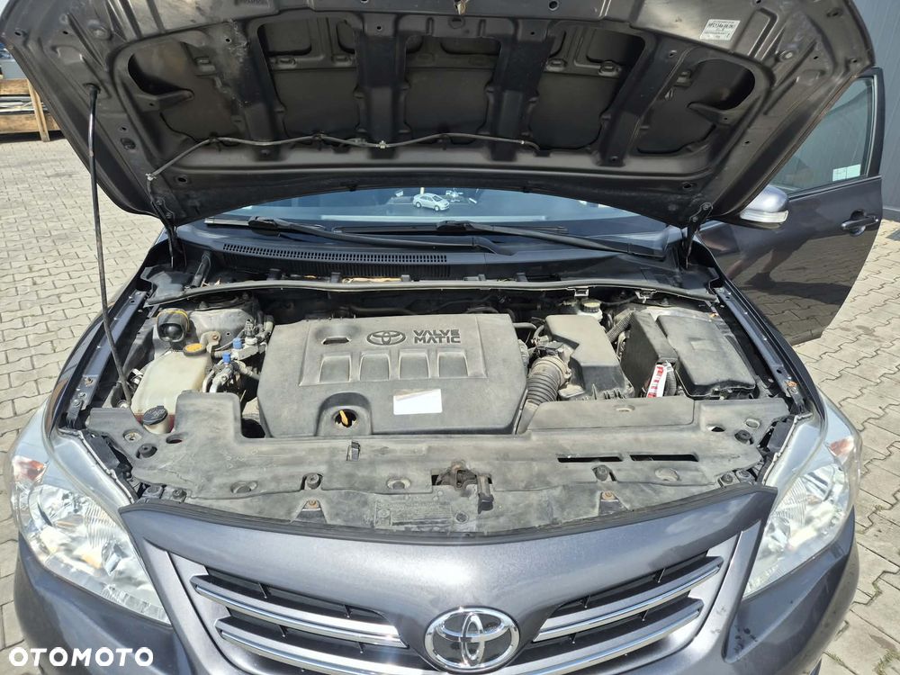 Toyota Corolla 1.6 2010 - 9