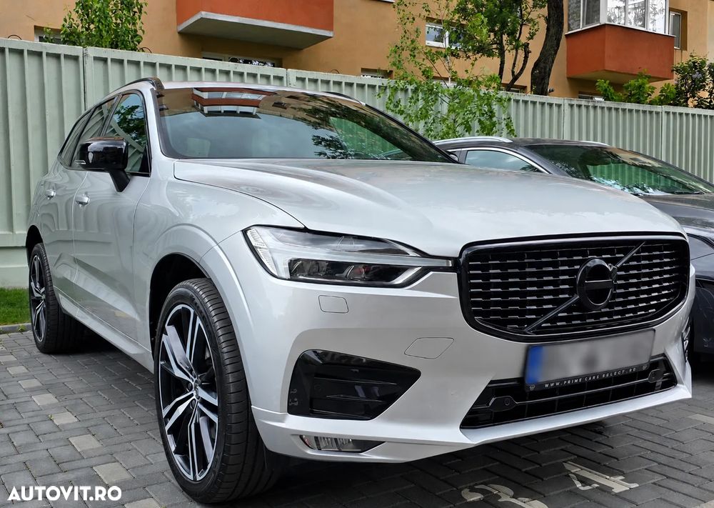 Volvo XC 60 B4 MHEV AWD R-Design - 3