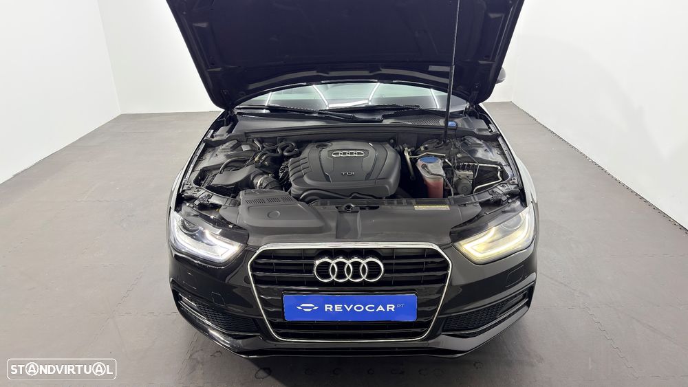 Audi A4 Avant 2.0 TDI S-line - 29