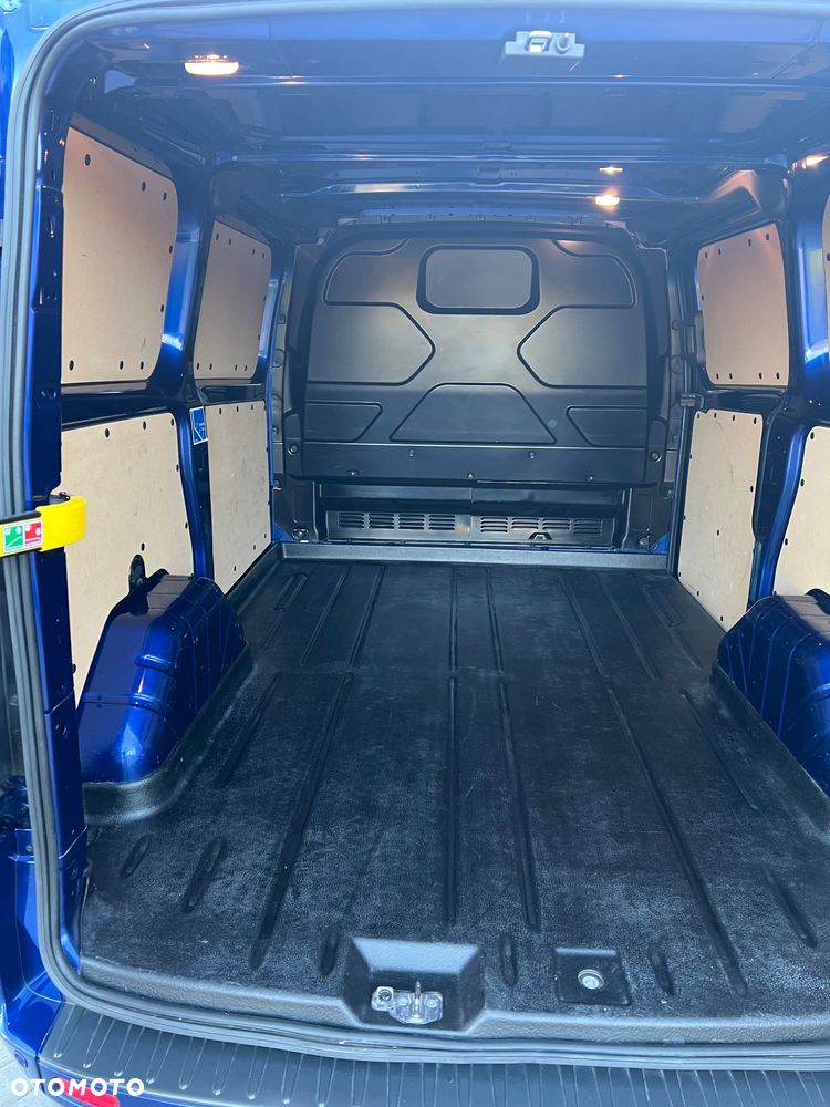 Ford Transit Custom - 11