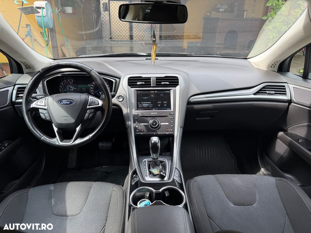 Ford Mondeo 2.0 TDCI Start-Stopp PowerShift-Aut Titanium - 4