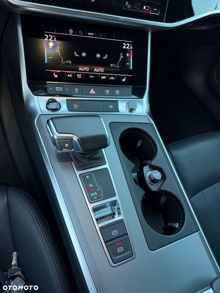 Audi A6 Avant 40 TDI quattro S tronic design - 14