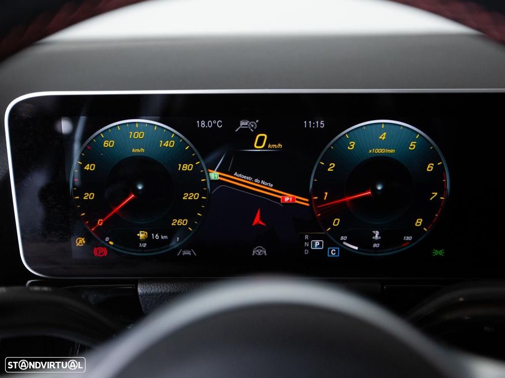 Mercedes-Benz GLA 250 7G-DCT AMG Line - 17