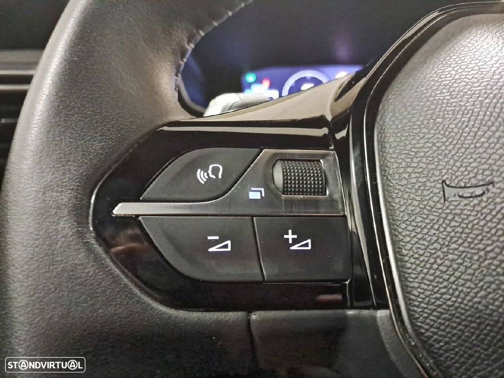 Peugeot 2008 1.2 Hybrid Allure e-DCS6 - 16