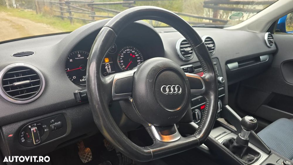 Audi A3 1.9 TDI Sportback DPF S line Sportpaket plus - 6