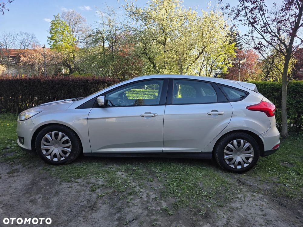Ford Focus 1.5 TDCi ECOnetic 88g Start-Stopp-System Trend - 4