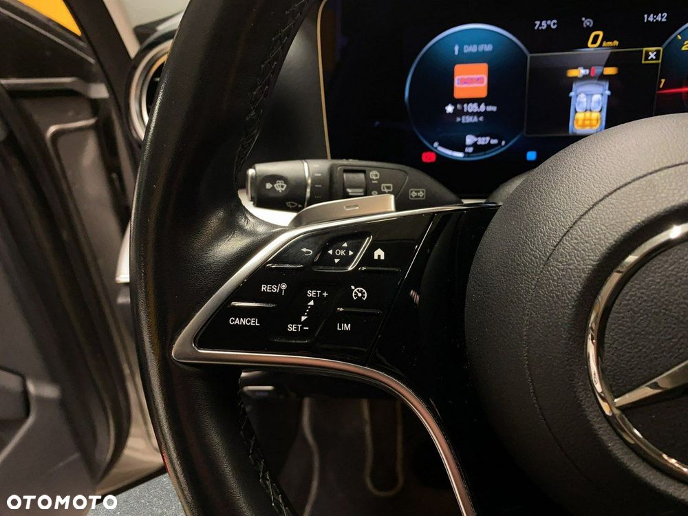 Mercedes-Benz Klasa E - 21