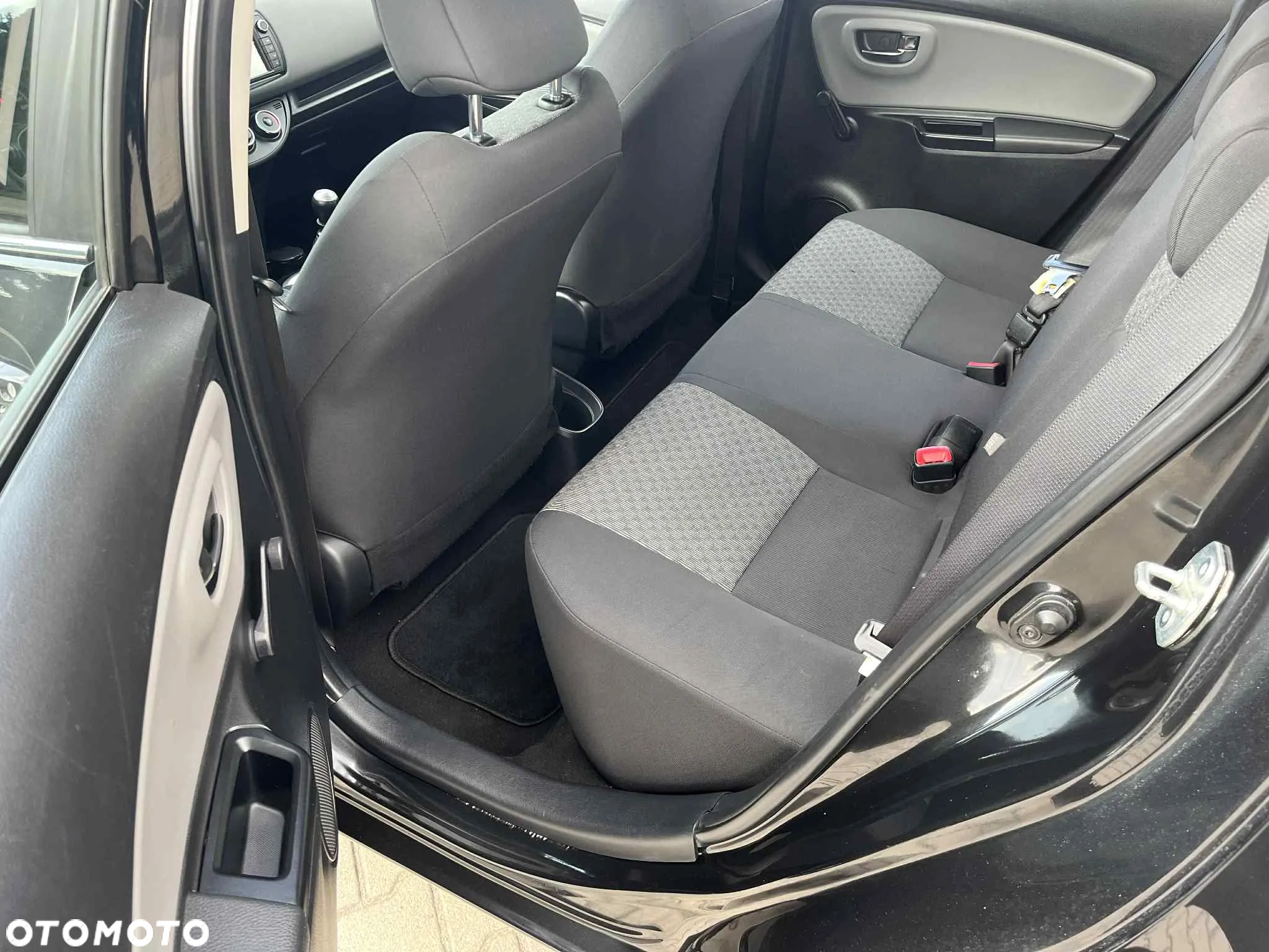 Toyota Yaris 1.33 Active - 11